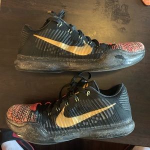 NIKE Kobe 10 “Christmas”